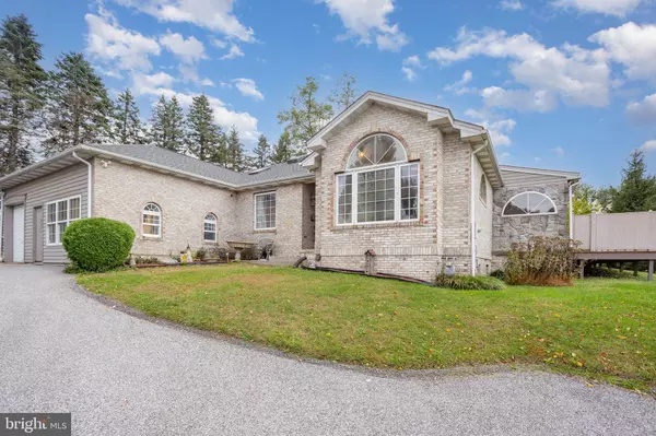 950 CAPE HORN RD, York, PA 17402