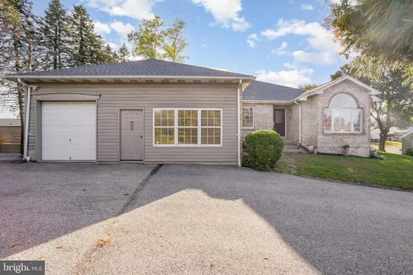 York, PA 17402,950 CAPE HORN RD