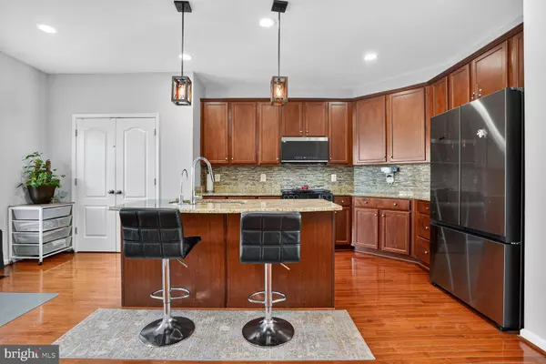 Aldie, VA 20105,25173 HUMMOCKY TER