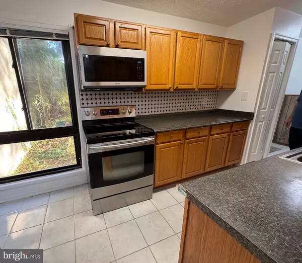 Herndon, VA 20170,349 RENEAU WAY