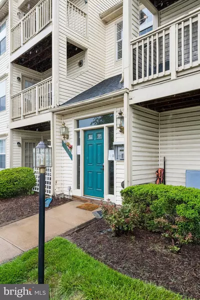 11006 KOMAN CIR #202, Manassas, VA 20109