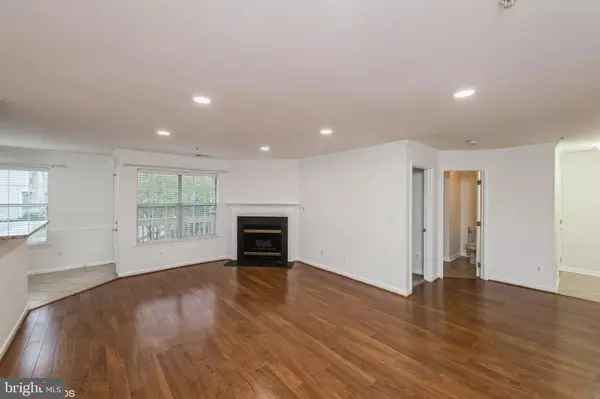 Manassas, VA 20109,11006 KOMAN CIR #202