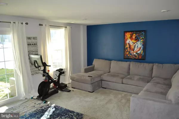 Sewell, NJ 08080,141 MERIDIAN LN