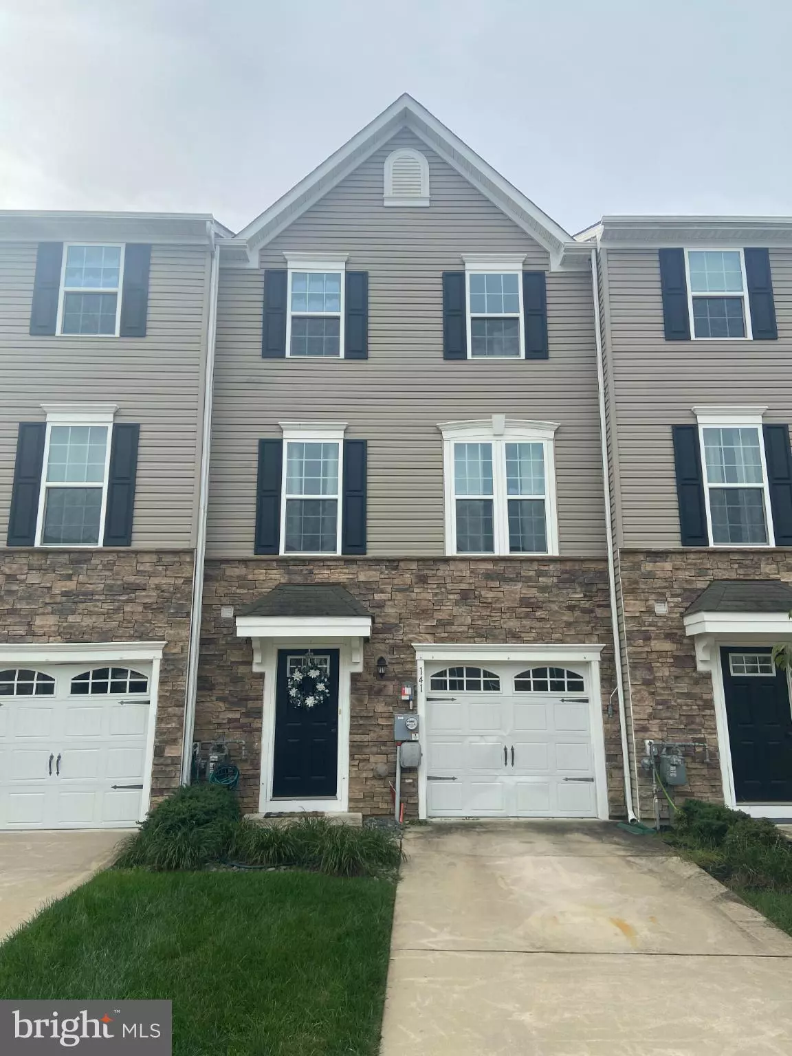 Sewell, NJ 08080,141 MERIDIAN LN