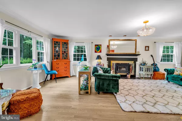 Clifton, VA 20124,12215 HENDERSON RD