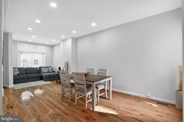 Philadelphia, PA 19104,4324 OTTER ST