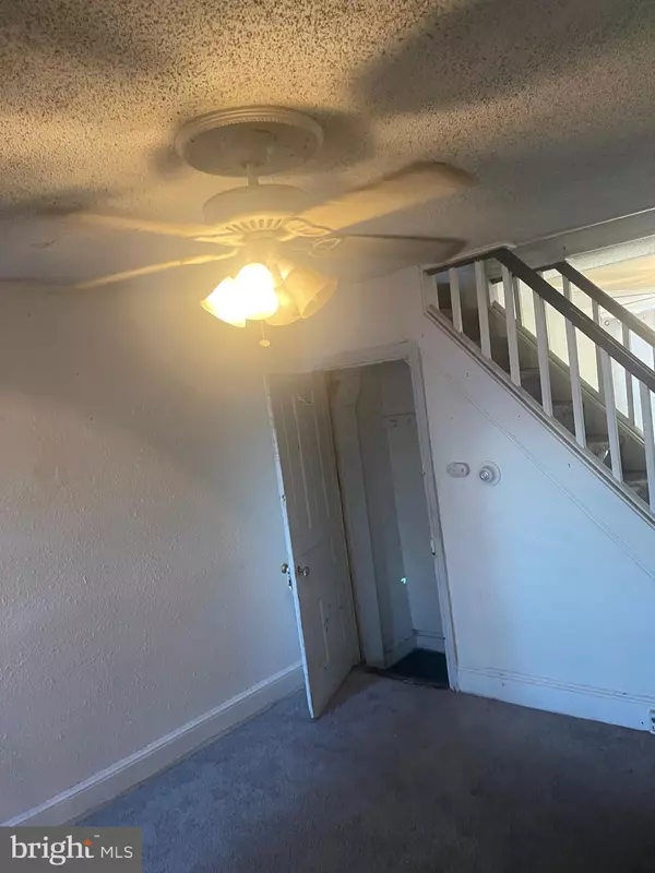 Philadelphia, PA 19134,2557 E MADISON ST