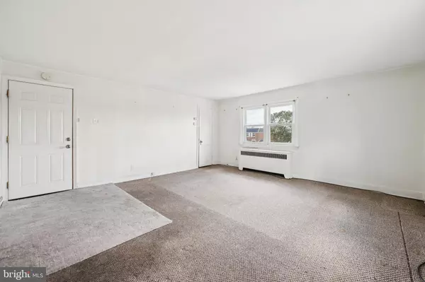 Philadelphia, PA 19151,7520 OVERBROOK AVE