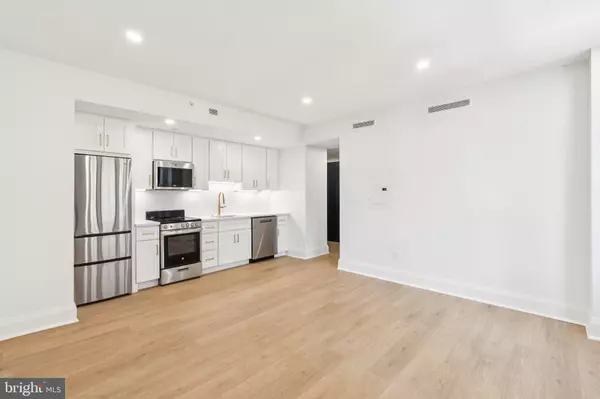 135 S 19TH ST #304, Philadelphia, PA 19103