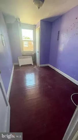 Camden, NJ 08105,532 RANDOLPH ST