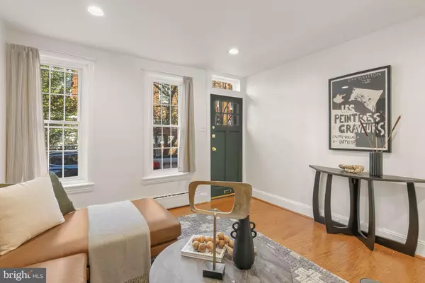 Philadelphia, PA 19147,734 CLYMER ST