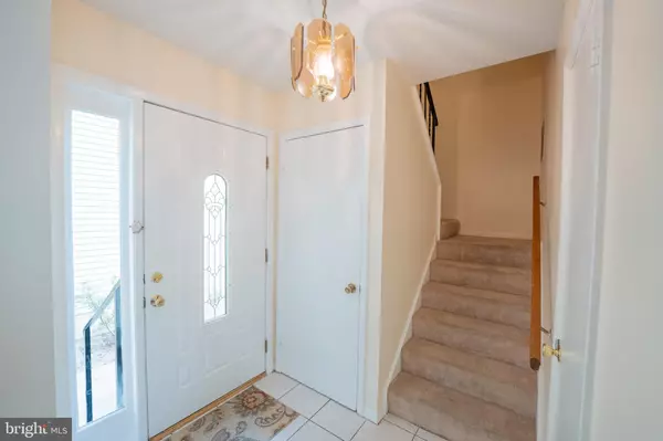 Gaithersburg, MD 20877,10 BRIAN CT #242