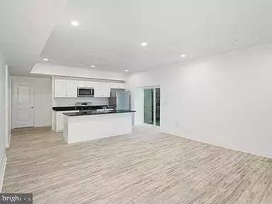 Philadelphia, PA 19123,980 N MARSHALL ST #2
