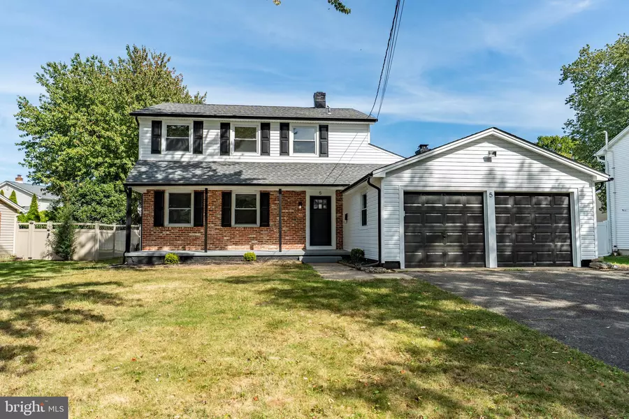 5 RAMSGATE RD, Cherry Hill, NJ 08003