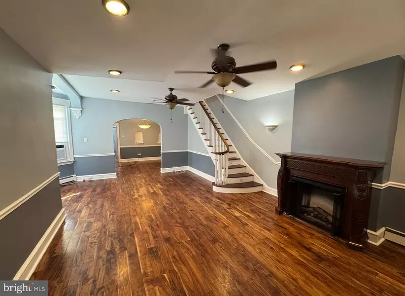 422 E CHELTENHAM AVE, Philadelphia, PA 19120