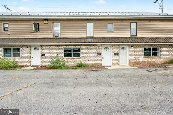 11 N CHESTNUT ST #D, Dillsburg, PA 17019