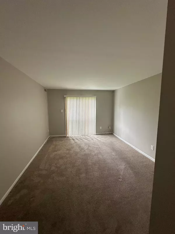 Philadelphia, PA 19114,18204-00 DELAIRE LANDING RD #204
