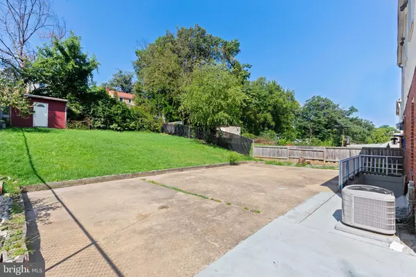 Hyattsville, MD 20784,4816 WOODLAWN DR