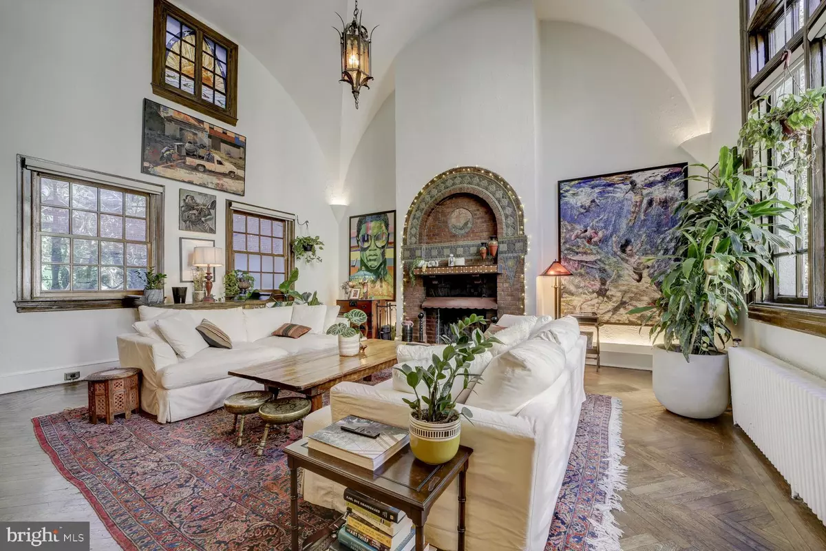 Washington, DC 20009,2633 15TH ST NW #8