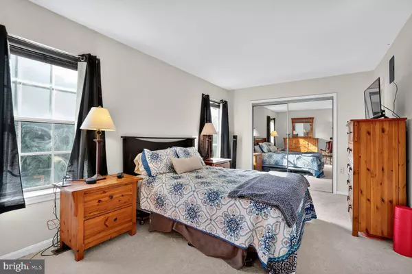 Herndon, VA 20171,3350 STONE HEATHER CT