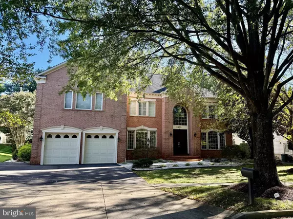 9818 BALD CYPRESS DR, Rockville, MD 20850