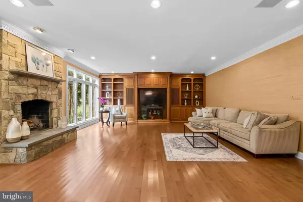 Rockville, MD 20850,9818 BALD CYPRESS DR