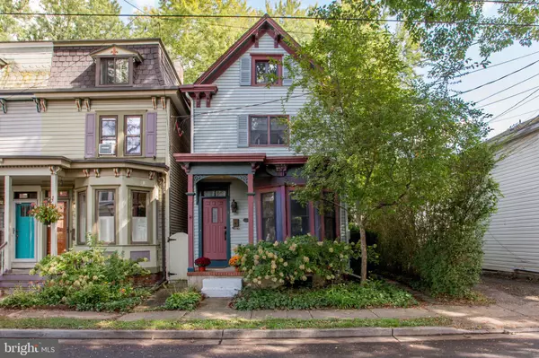 Lambertville, NJ 08530,192 GEORGE ST