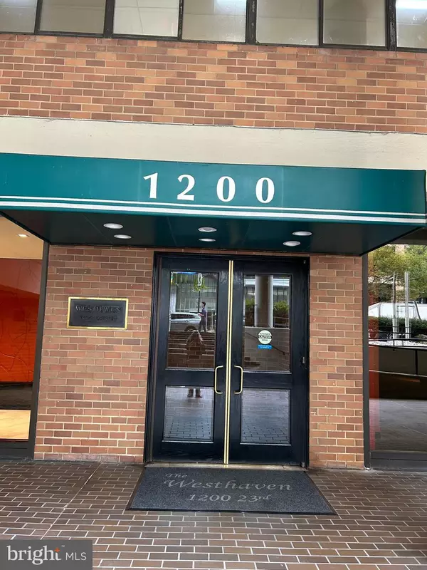 1200 23RD ST NW #801, Washington, DC 20037