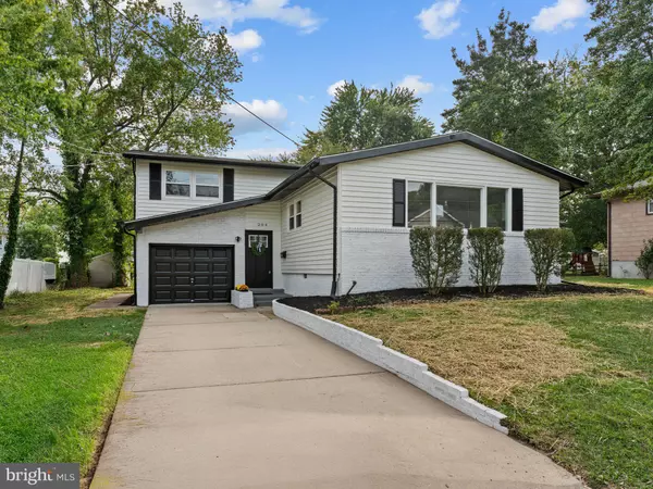 204 BELLE ARBOR DR, Cherry Hill, NJ 08034