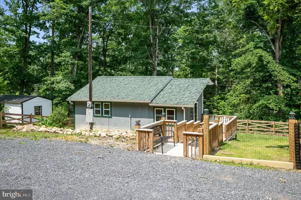 14 JOHNS RD, Augusta, WV 26704