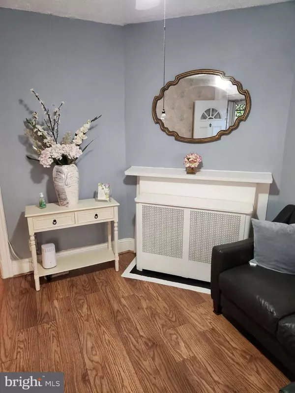 Washington, DC 20010,776 LAMONT ST NW