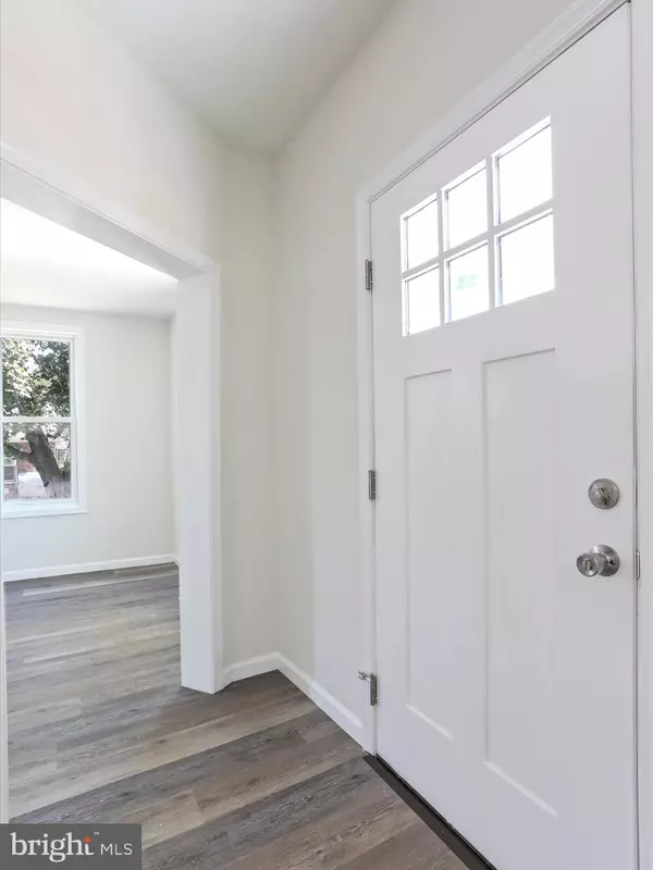 Falling Waters, WV 25419,3223 GRADE RD