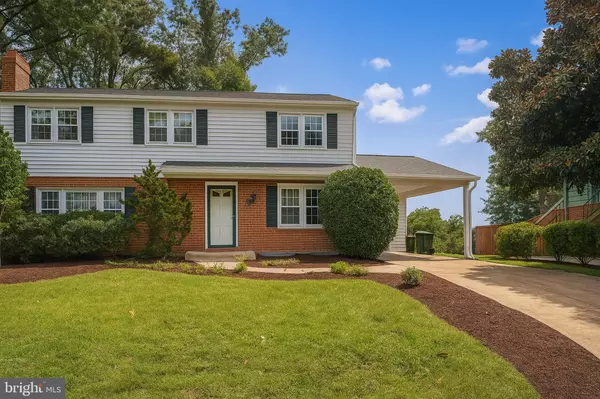 8352 ORANGE CT, Alexandria, VA 22309