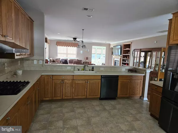 Hamilton, NJ 08691,123 MONTE CARLO DR