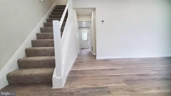 Fredericksburg, VA 22405,902 ANVIL RD