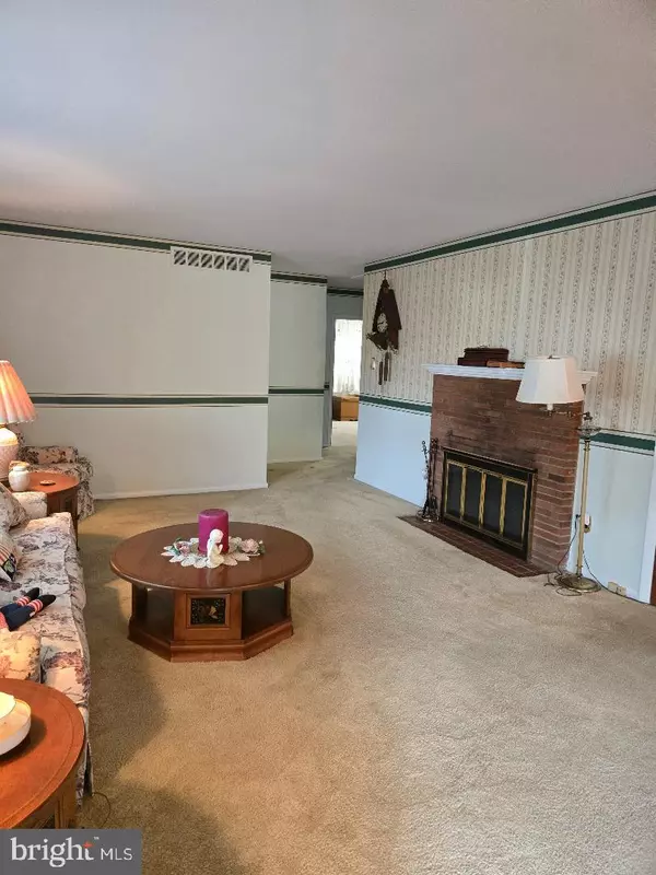 Feasterville Trevose, PA 19053,1107 ROBERTS AVE