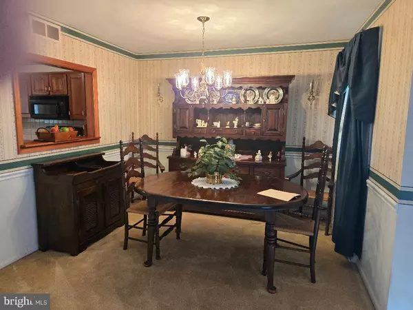 Feasterville Trevose, PA 19053,1107 ROBERTS AVE