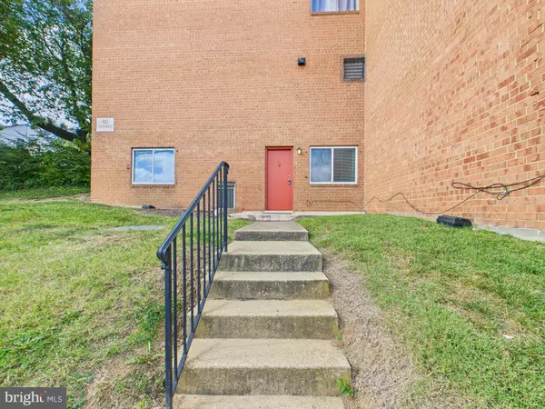 Arlington, VA 22206,3404 25TH ST S #34