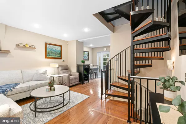 Philadelphia, PA 19146,2117 RODMAN ST