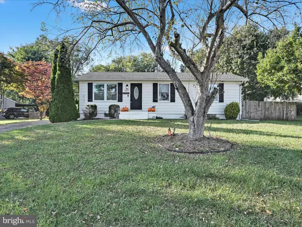 York, PA 17402,3855 STUART DR