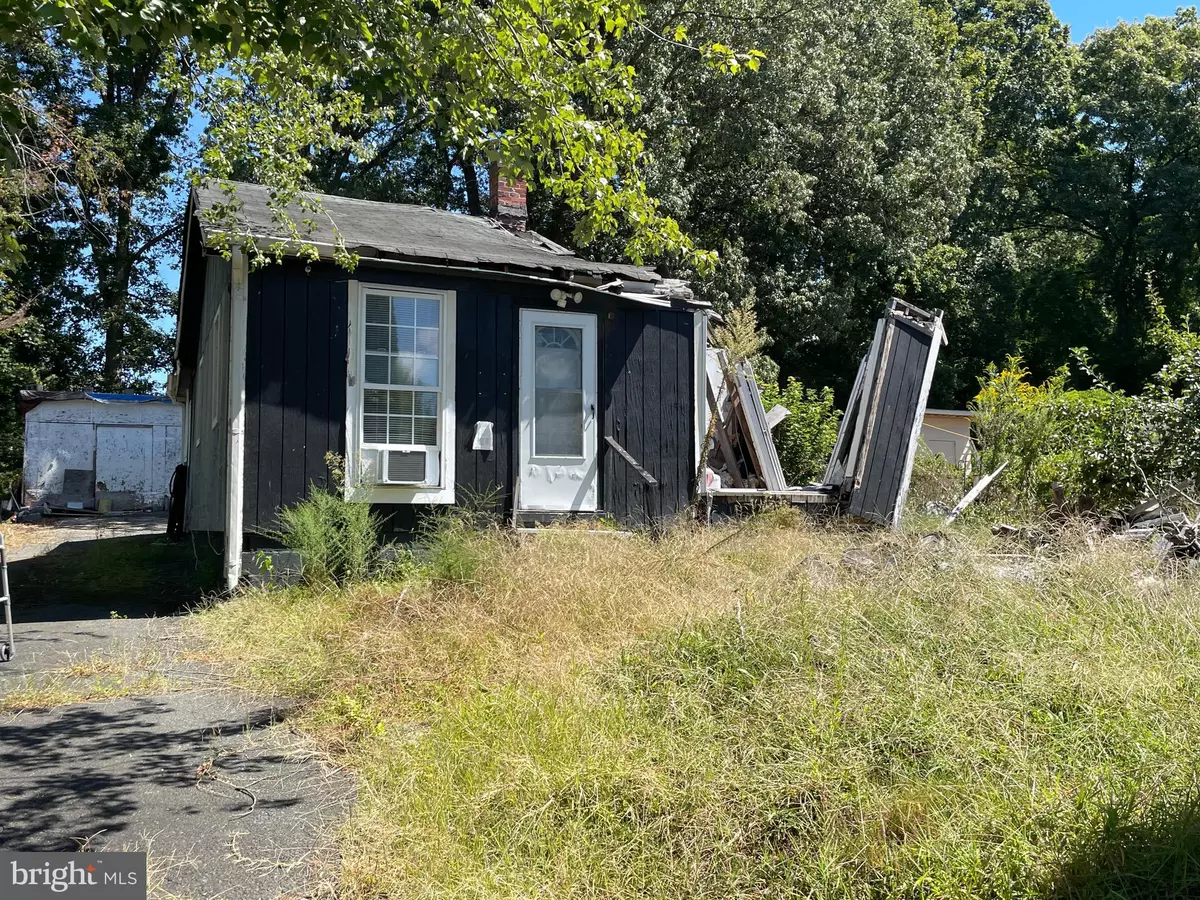 Triangle, VA 22172,19003 QUEEN DR