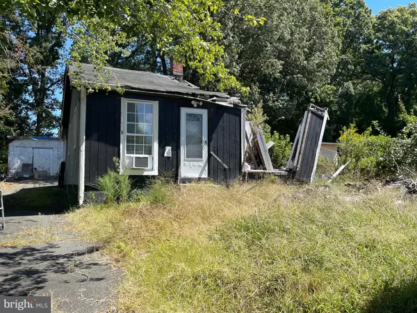19003 QUEEN DR, Triangle, VA 22172