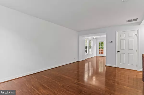 Springfield, VA 22150,6377 MICHAEL ROBERT DR