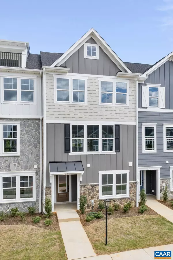 752 PARK RIDGE DR, Crozet, VA 22932