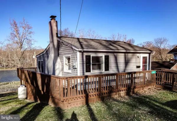 215 HARRIS DR, Front Royal, VA 22630