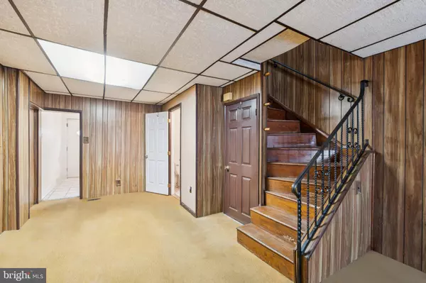 Philadelphia, PA 19130,2426 ASPEN ST