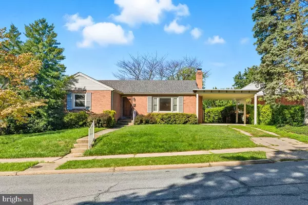 915 SHAWNEE DR, Frederick, MD 21701