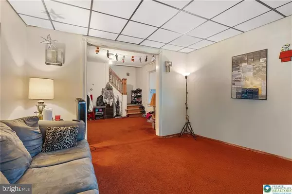 Easton, PA 18042,213 N 13TH ST