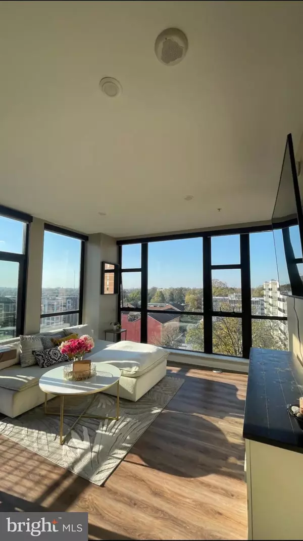 Silver Spring, MD 20910,1320 FENWICK LN #802