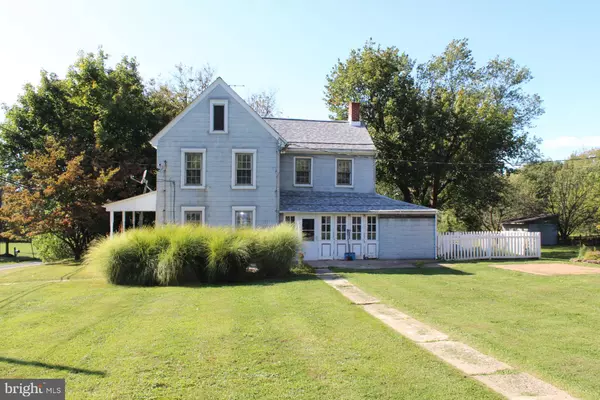 1223 KEYSTONE DR, Sellersville, PA 18960